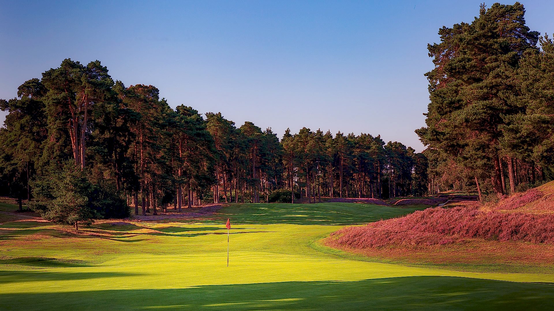 17th-Hole-St-Georges-Hill-Golf-Club-2400-Edit