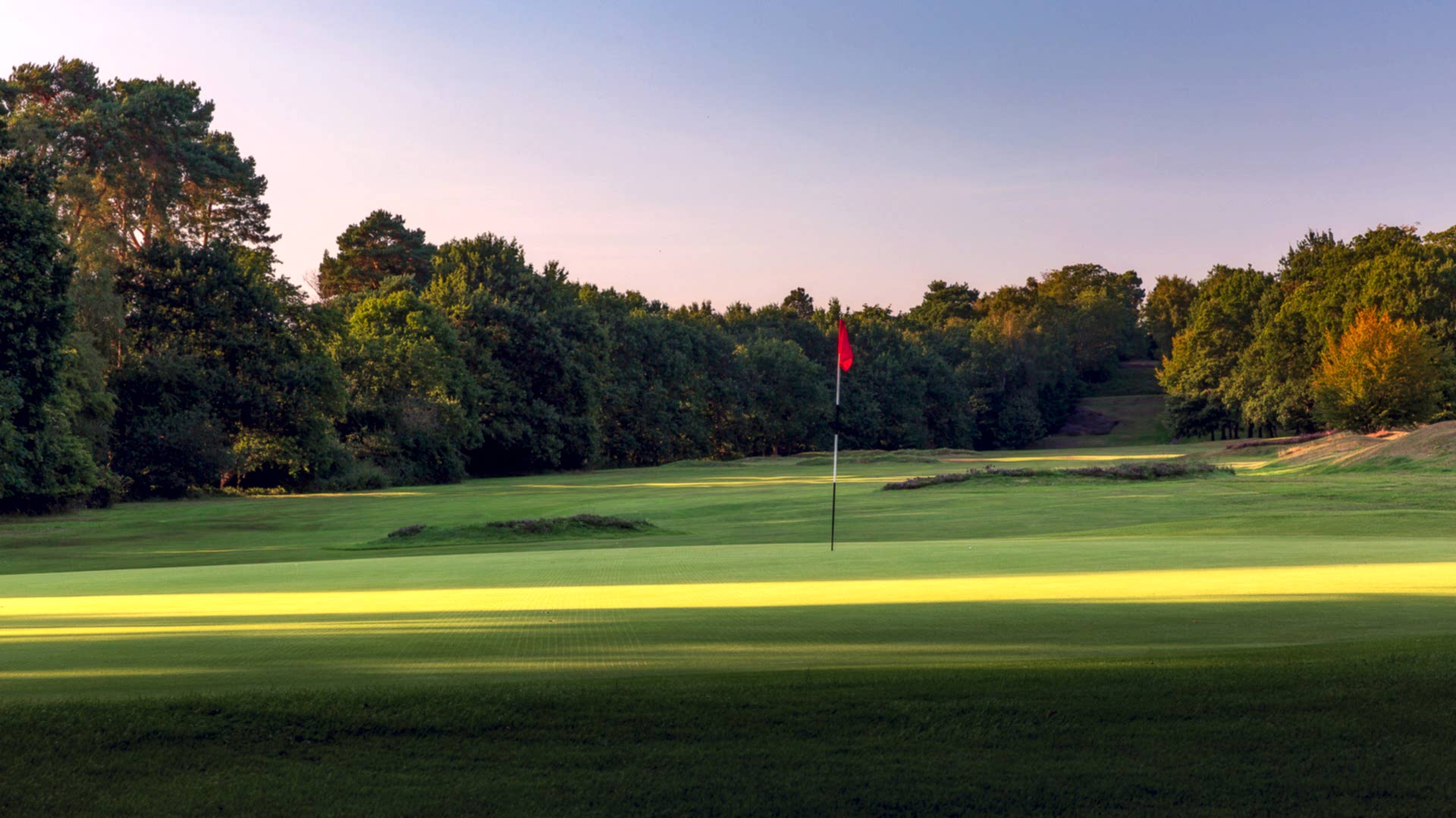 22nd-Hole-St-Georges-Hill-Golf-Club-2145-Edit