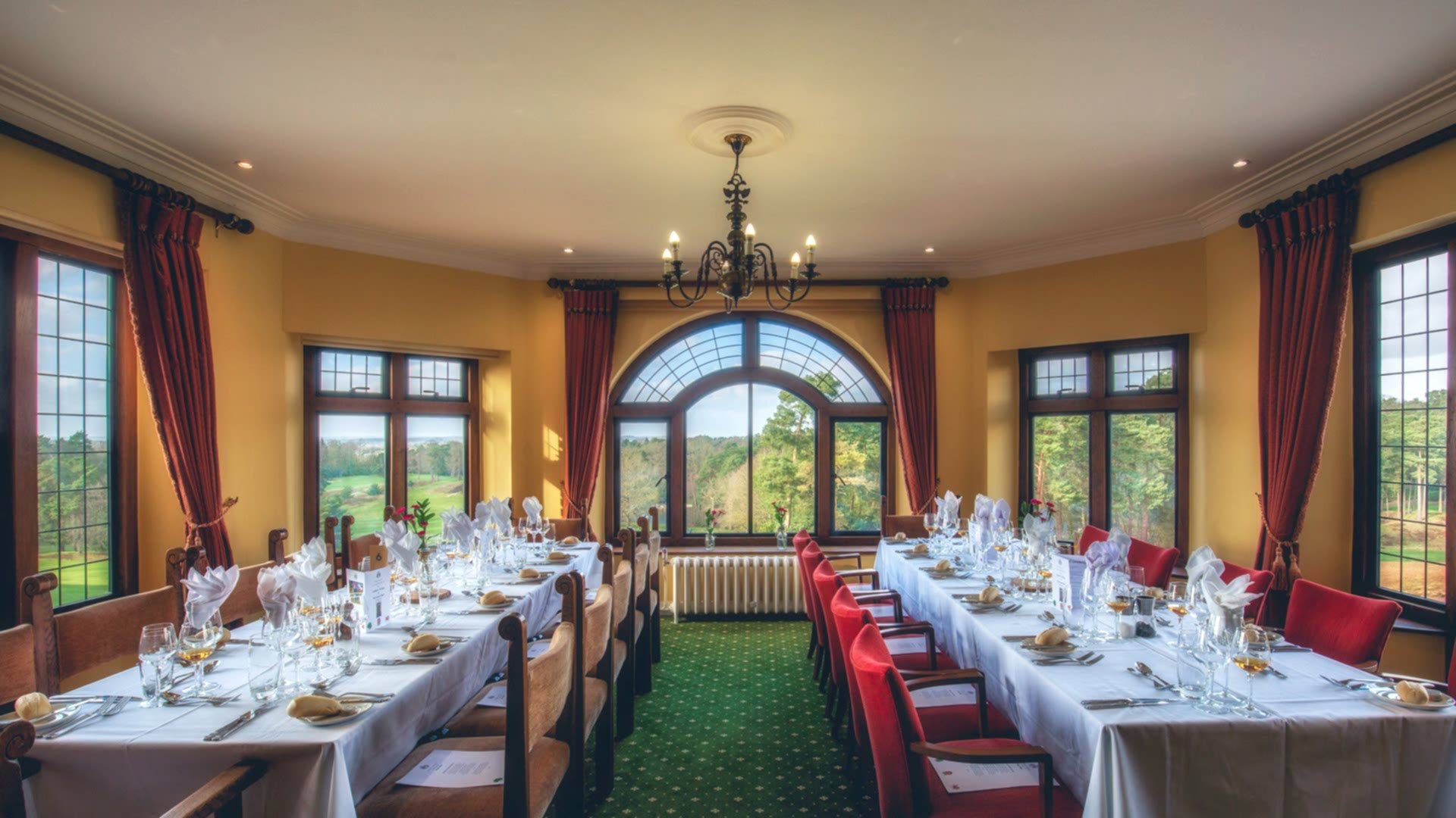 Clubhouse-St-Georges-Hill-Golf-Club-3041-Edit